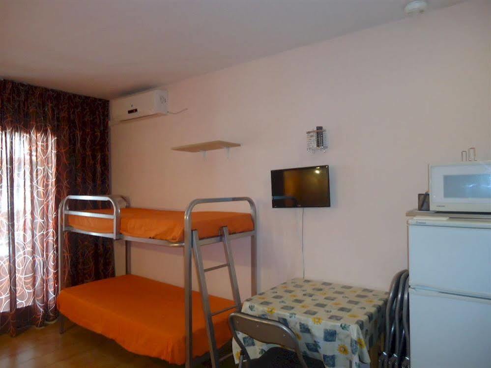 Apartamentos Acapulco Family Resort 滨海略雷特 外观 照片